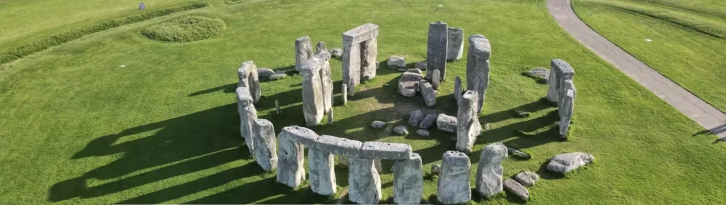 article-card-cover-the-altar-stone-of-stonehenge-came-from-an-unexpectedly-distant-place-new-study-reveals