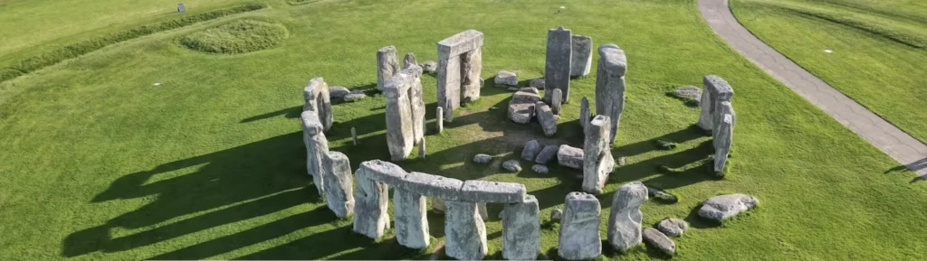 article-card-cover-the-altar-stone-of-stonehenge-came-from-an-unexpectedly-distant-place-new-study-reveals
